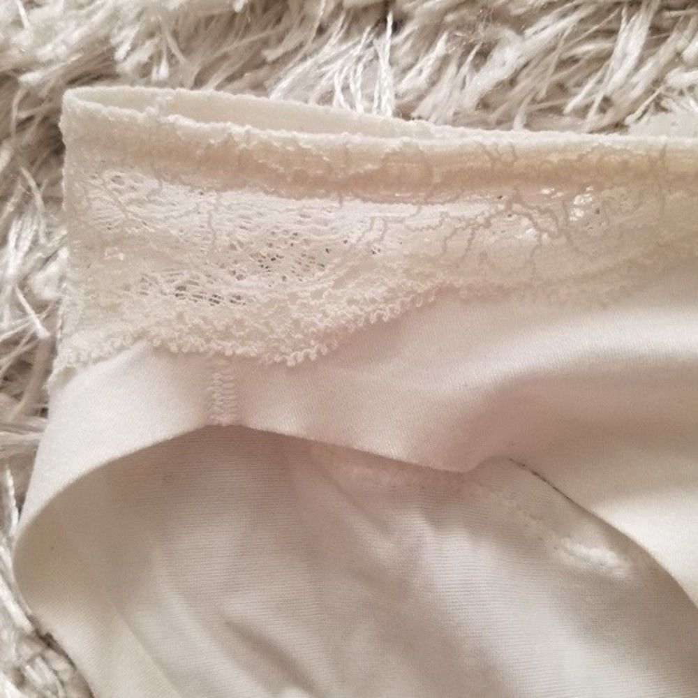 Maidenform deadstock silkies off white bikini panties No lines no show panty - Picture 9 of 16